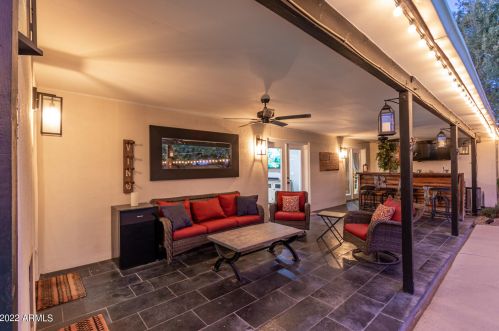 11605 37 Pl, Phoenix AZ 85050-2699 exterior