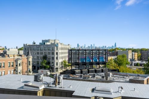 4024 Lincoln Ave, Chicago IL  60618-3010 exterior