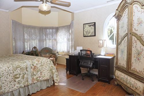 109 Babbling Brk Rd, Torrington CT 06790-2166 exterior