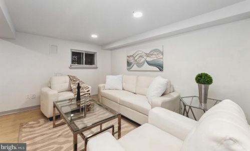 1607 D St, Washington DC  20003-2441 exterior