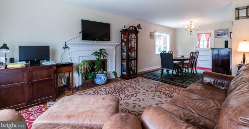 4512 Rynex Dr, Alexandria VA  22312-1515 exterior