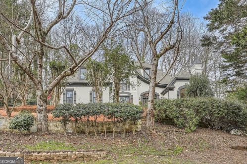 8210 Grogans Ferry Rd, Atlanta, GA 30350-3108