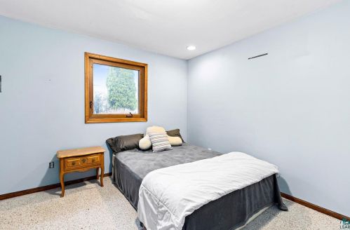 2701 13 St, Duluth MN 55806-1114 exterior