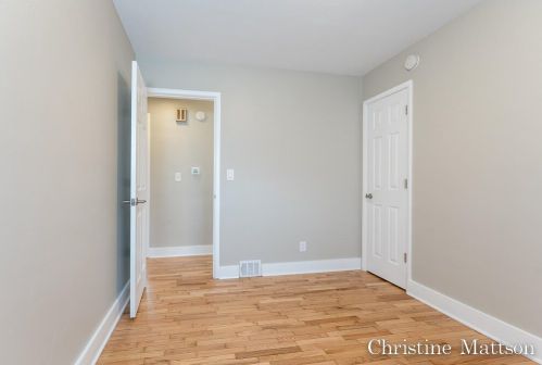 1970 Philo Ave, Meskegon MI  49441-1463 exterior