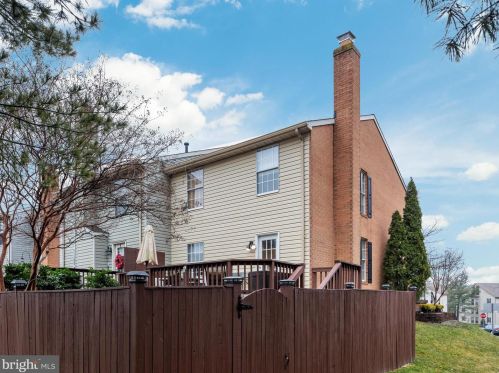 6070 Alexander Ave, Alexandria VA  22310-4382 exterior