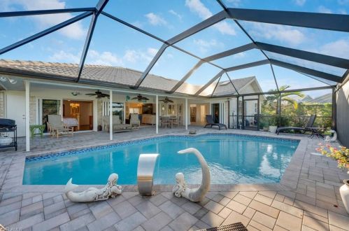 2219 Noble Ct, Naples FL 34110-1023 exterior