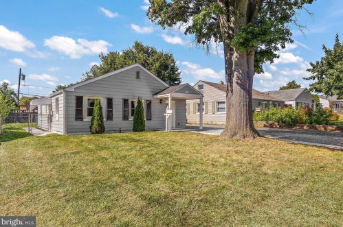 86 Florence Ave, Chester, PA 19014-2102