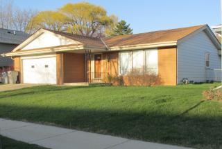 5406 9th St, Milwaukee, WI 53221-4418