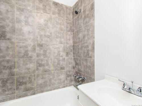 2318 Holland Ave, Bronx NY 10467-8710 exterior