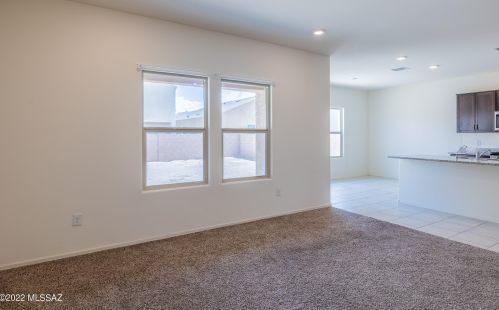 2647 Calle Joya De Ventura, Tucson AZ  85706-5072 exterior