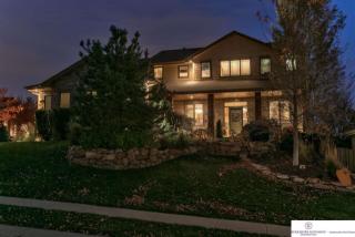 18107 Leavenworth St, Omaha NE  68022-5717 exterior