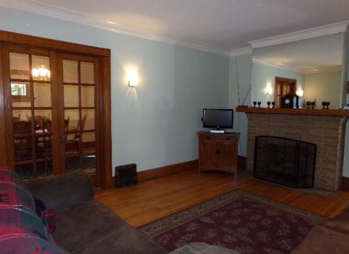 1416 Bank St, Kalamazoo MI 49001-2906 exterior