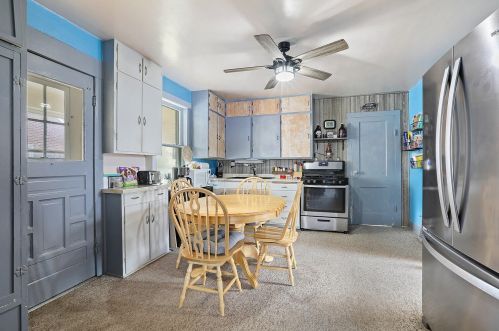 1328 20 St, Manitowoc WI 54220-5643 exterior