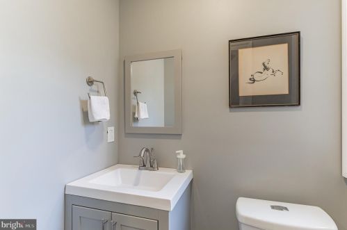 2525 Carlisle St, Philadelphia PA 19132-0040 exterior