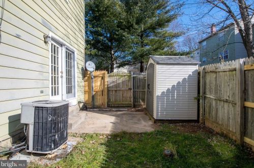 439 Ingram Ct, Glen Burnie MD 21061-6126 exterior