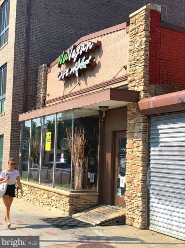 700 Columbia Rd, Washington DC 20009-3634 exterior