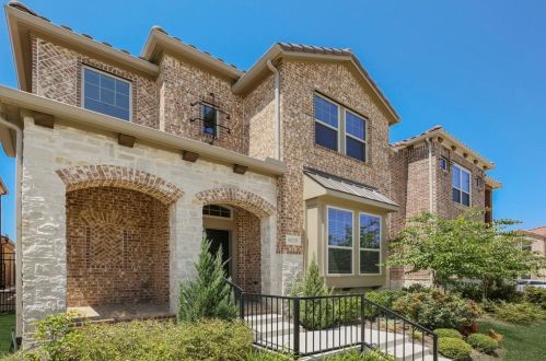 6835 Deleon St, Irving, TX 75039-3438