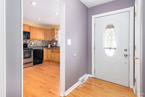 3115 Greenleaf Dr, Bull Valley IL exterior