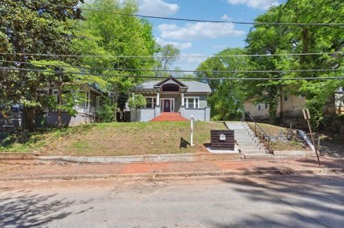 440 Holderness St, Atlanta, GA 30310-1758