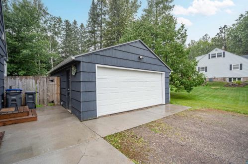 2232 Leonard St, Duluth MN 55811-3021 exterior