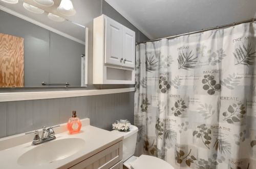 550 Potts Rd, Hookstown PA 15050-1335 exterior