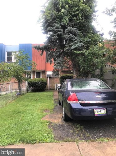 1338 7th St, Chester, PA 19013-3316
