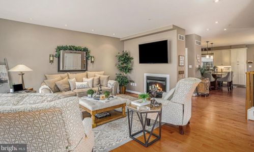 4329 Boone St, Philadelphia PA  19128-4904 exterior