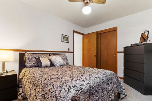 3837 75th St, Milwaukee WI 53220-1723 exterior