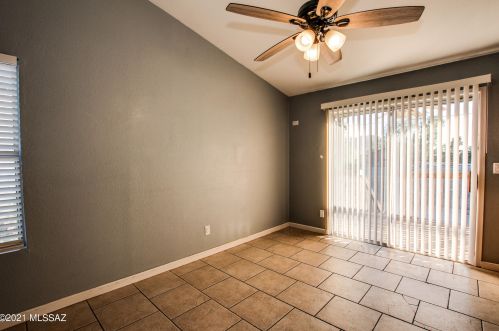 3413 Calle De Ln Bajada, Tucson AZ 85746-8341 exterior