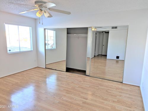 8848 8th St, Phoenix AZ 85020-3094 exterior