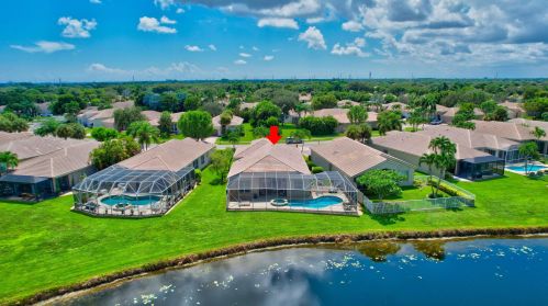 6791 Southport Dr, Boynton Beach FL 33472-6915 exterior