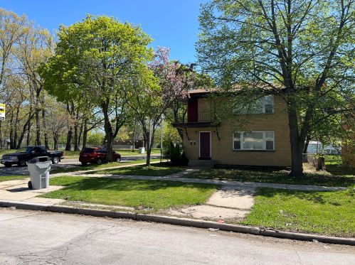 8701 Congress St, Milwaukee, WI 53225-5024