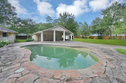 1717 Walnut Ln, Humble TX 77339-3454 exterior