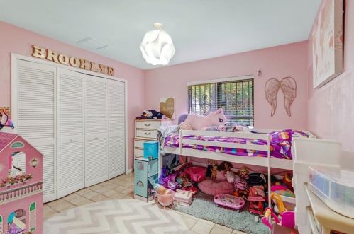 5401 26 Ave, Naples FL 34116-7503 exterior