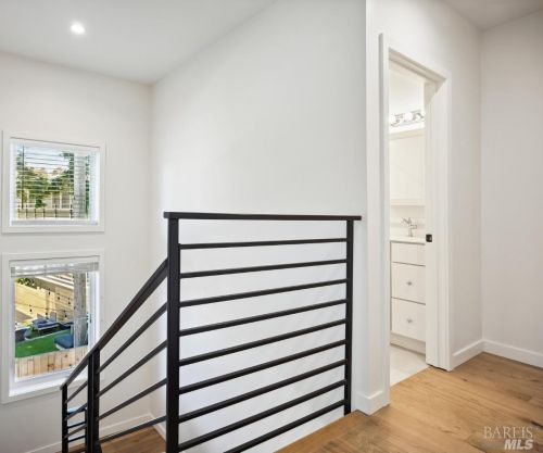 25 Knoll Ln, Mill Valley CA 94941-2305 exterior