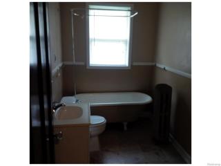 2086 Delaware St, Detroit MI  48206-2686 exterior