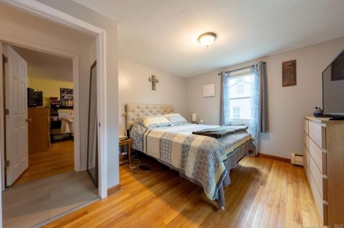 9 Pne Dr, Windsor CT 06095-3531 exterior