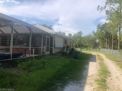 3295 5 Ave, Naples FL 34117-4114 exterior