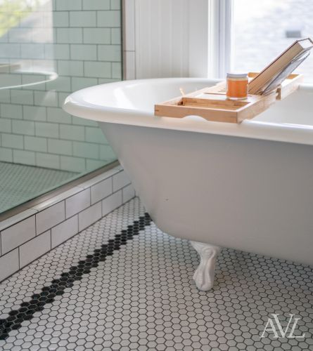 19 Benjamin Ave, Grand Rapids MI 49505-5437 exterior