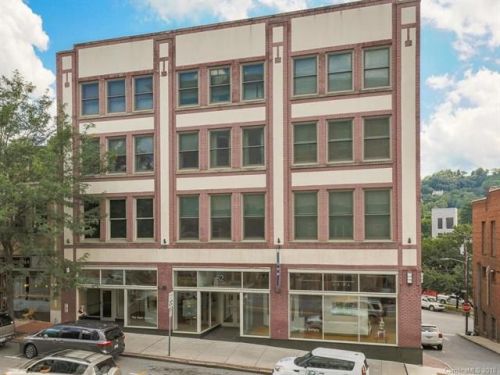 52 Biltmore Ave, Asheville NC  28801-3612 exterior