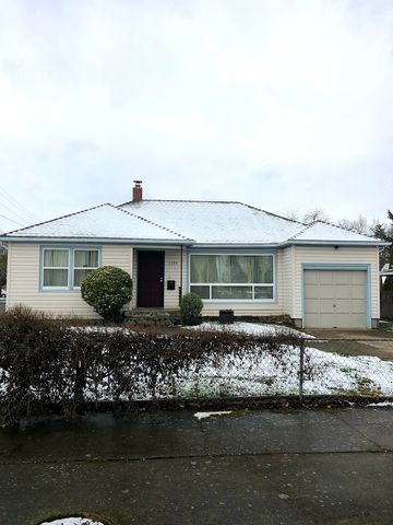 1795 Berry St, Salem, OR 97302-3004