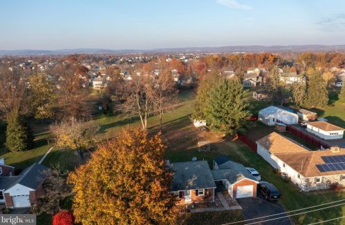 407 Moyer Rd, Pottstown PA  19464-1019 exterior