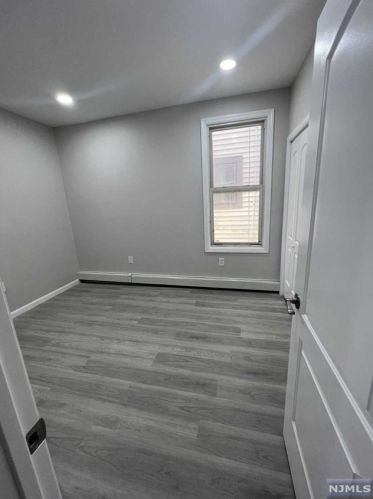 236 Haledon Ave, Paterson NJ  07508-2768 exterior