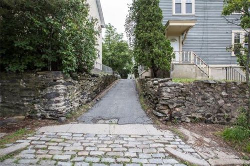 119 Cato St, Woonsocket, RI 02895-3003