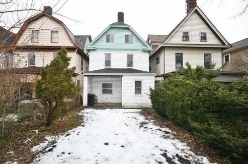 411 Kambach St, Pittsburgh PA 15211-2112 exterior