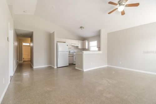 5227 Aventura Blvd, Orlando FL  32839-8148 exterior