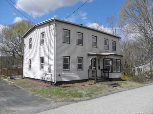39 Railroad Ave, Killingly, CT 06241-2132