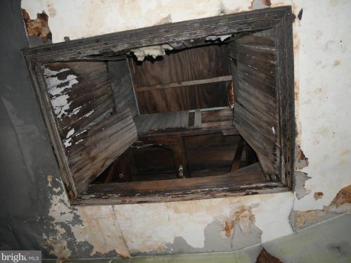 3311 16th St, Philadelphia PA  19140-4902 exterior