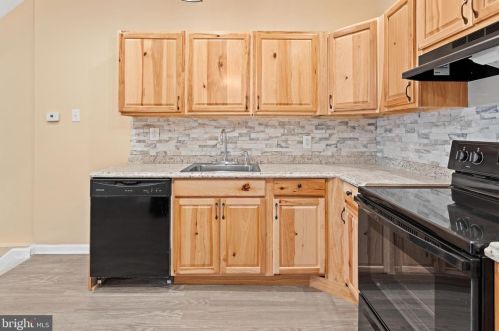 3045 Carlisle St, Philadelphia PA  19132-2312 exterior