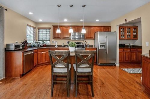 121 Chapel Harbor Dr, Pittsburgh PA  15238-3155 exterior